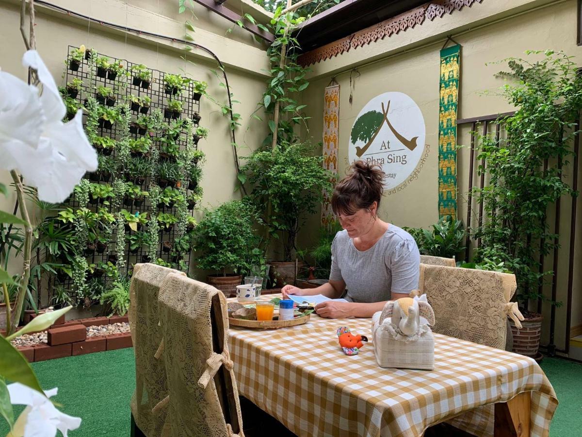 Hotel At Phra Sing Chiang Mai Esterno foto